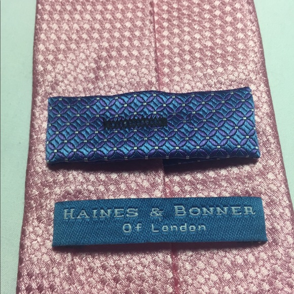 Haines and Bonner 100% silk tie pink - Picture 3 of 7